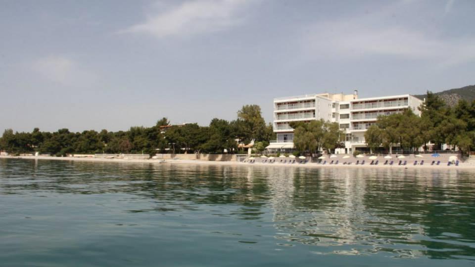 Siagas Beach Hotel Agioi Theodoroi Exterior photo