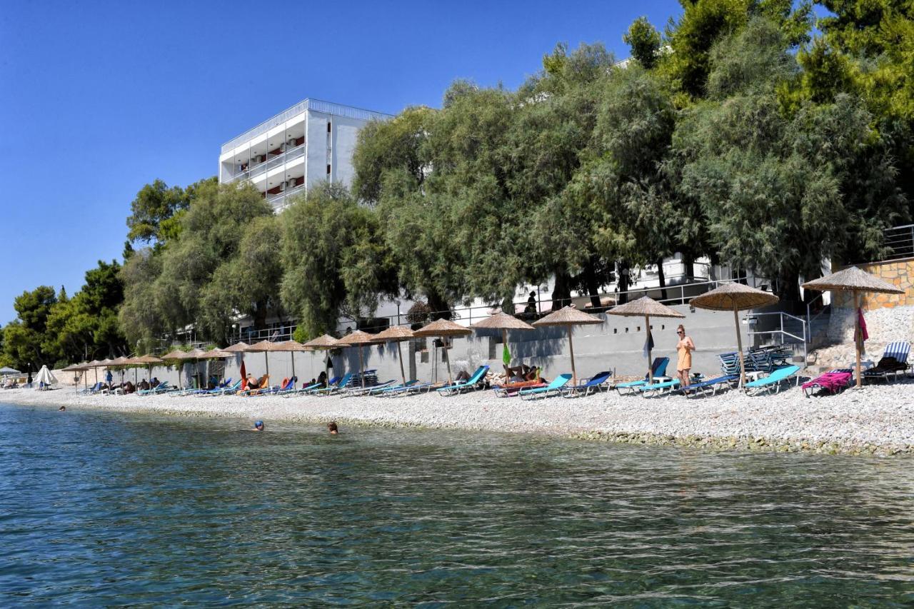 Siagas Beach Hotel Agioi Theodoroi Exterior photo