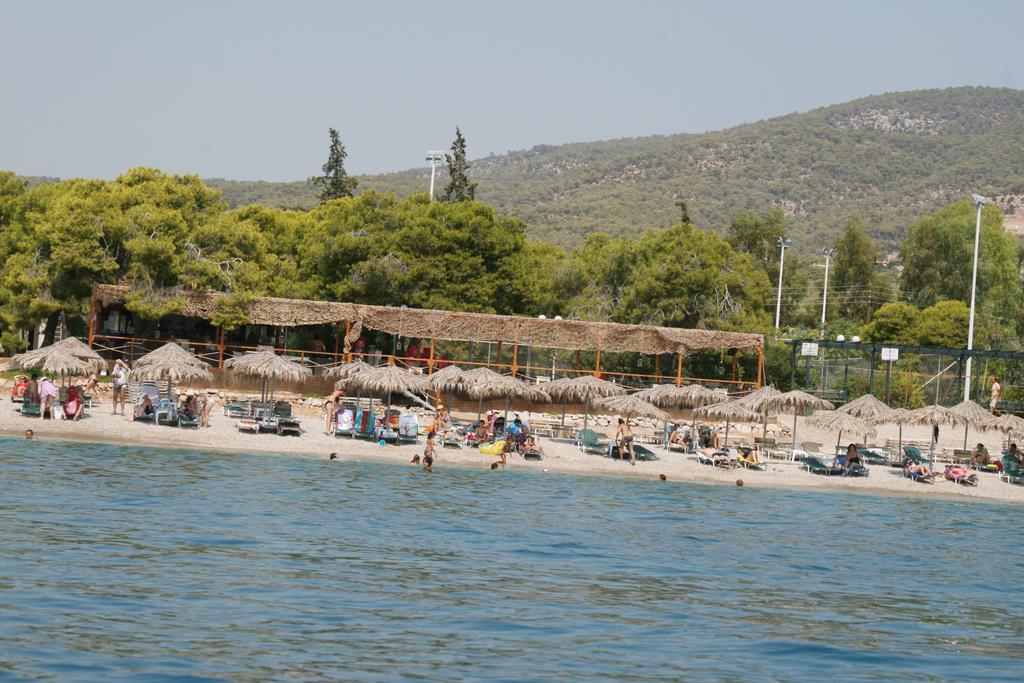 Siagas Beach Hotel Agioi Theodoroi Exterior photo