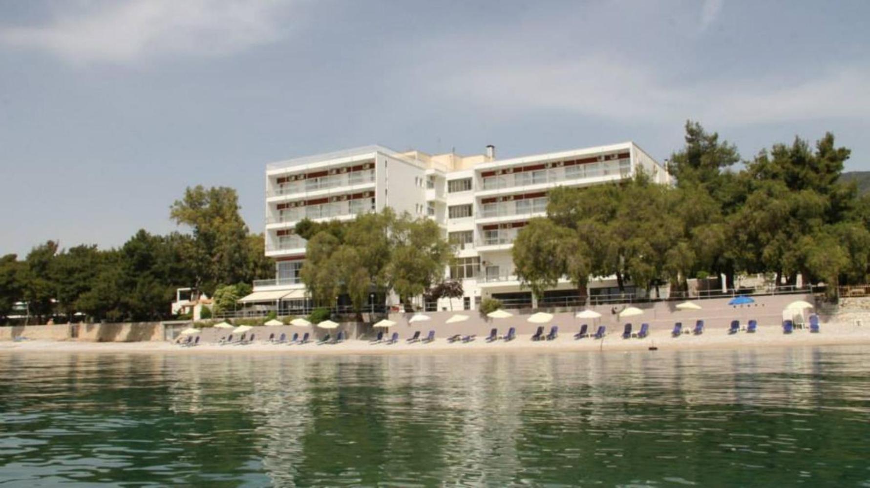 Siagas Beach Hotel Agioi Theodoroi Exterior photo