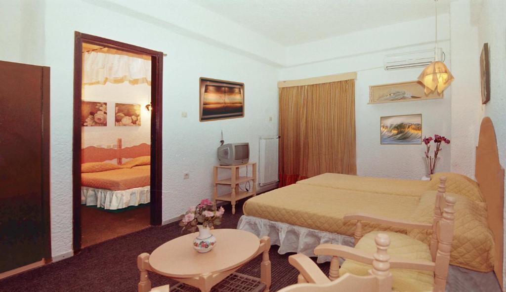 Siagas Beach Hotel Agioi Theodoroi Room photo